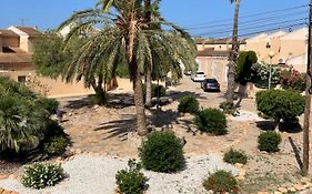 Studio Cielo- Pool, Wi-Fi & More